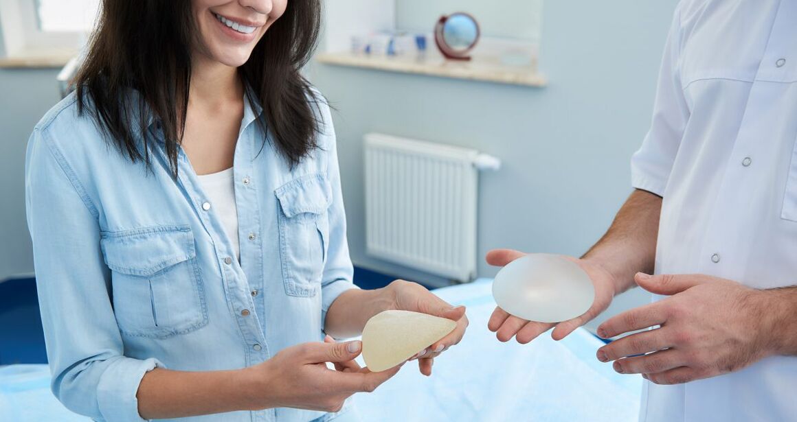 Choosing a prosthesis before breast augmentation surgery